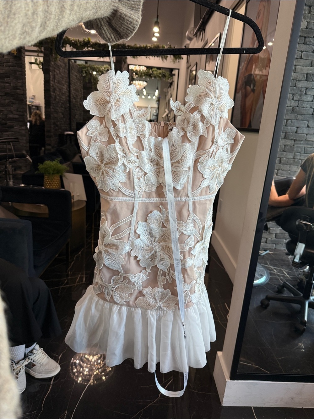 JW PEI Blush Mini Dress with White Floral Appliqué - Picture 4 of 4
